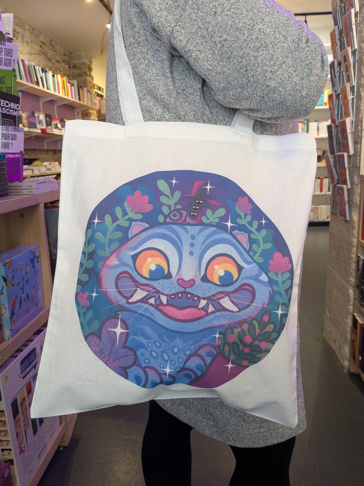 Tote bag